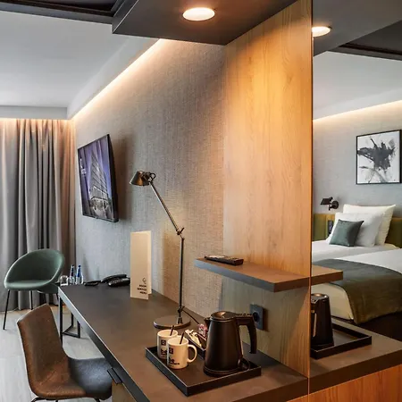 Q Wroclaw Bielany Hotel