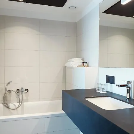 Q Wroclaw Bielany Hotel 4*