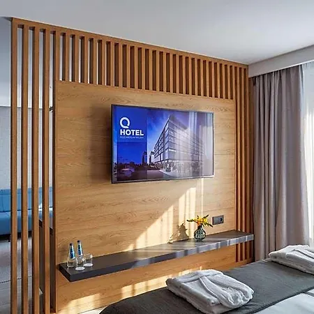 Q Wroclaw Bielany Hotel 4*