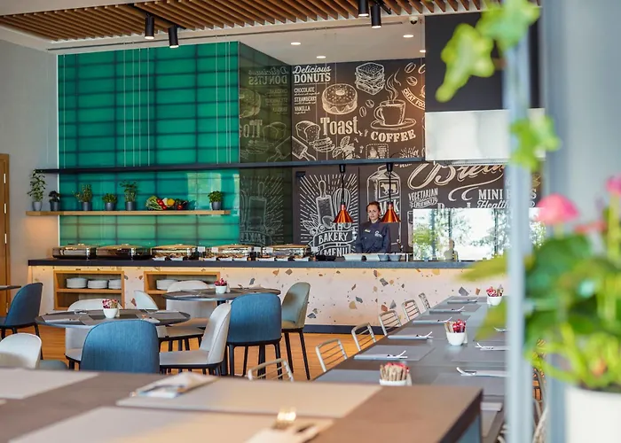 Hotel Q Wroclaw Bielany 4*