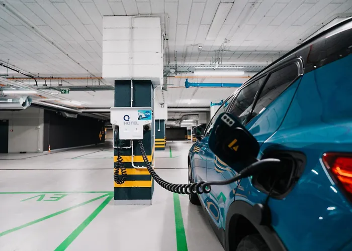 Q Wroclaw Bielany 호텔 4*